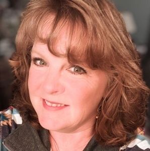 Meet your Posher, Angie